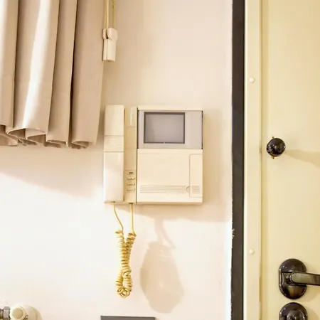 Romantic Getaway On Como! Private Box, Wifi 公寓