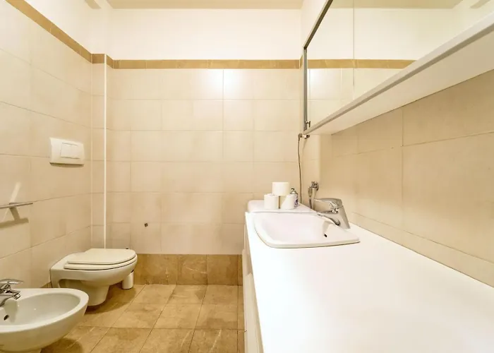 Romantic Getaway On Como! Private Box, Wifi 公寓 科莫