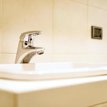 Romantic Getaway On Como! Private Box, Wifi Apartamento Como