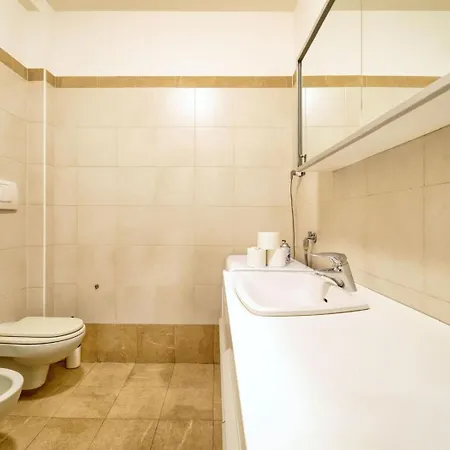 Romantic Getaway On Como! Private Box, Wifi Apartamento Como