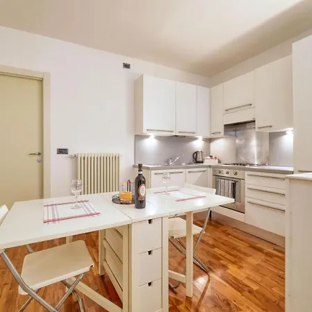 Apartamento Romantic Getaway On Como! Private Box, Wifi *